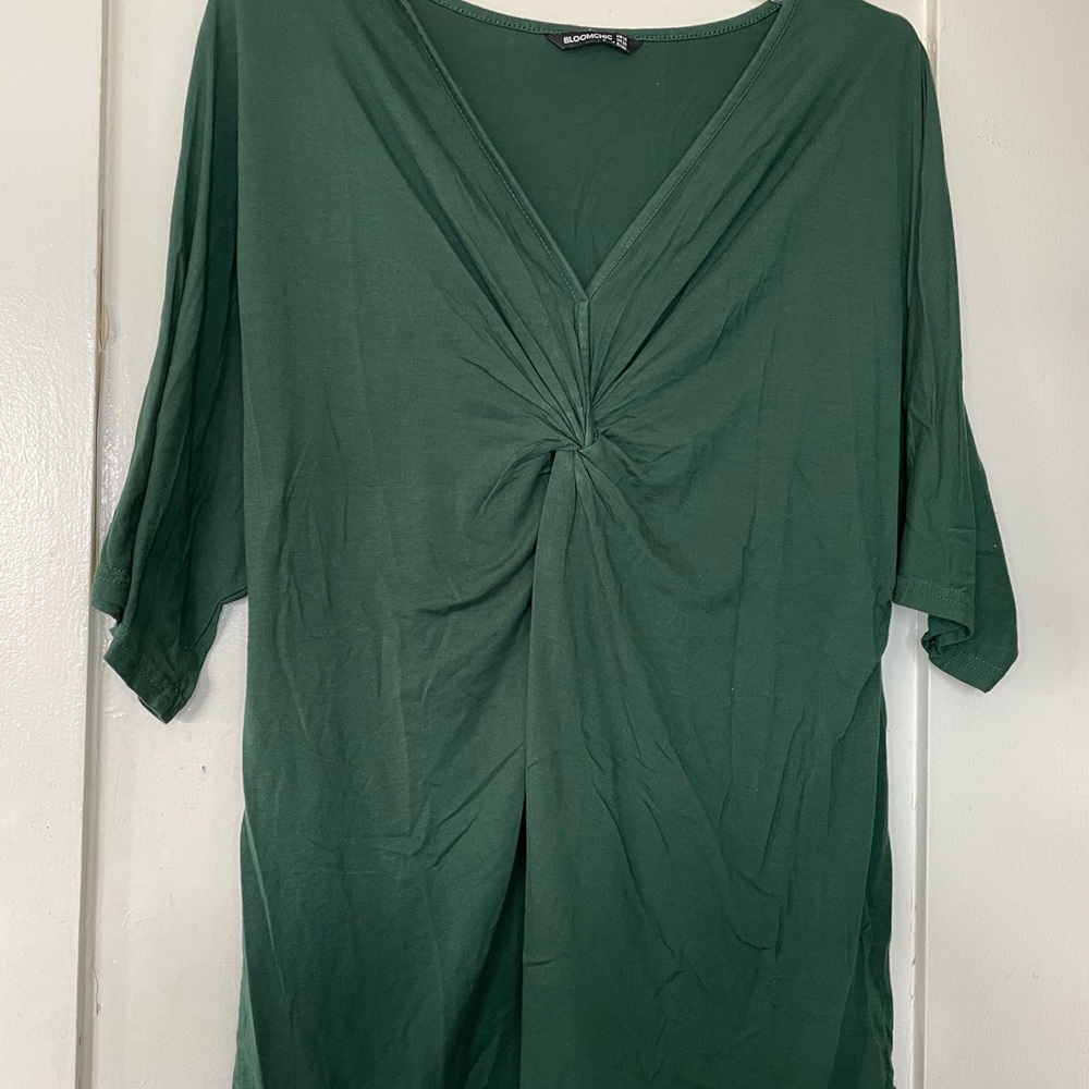 BloomChic Green Relaxed Tie Front 3/4 Sleeve Blouse
